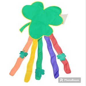 Shamrock Flag NWT